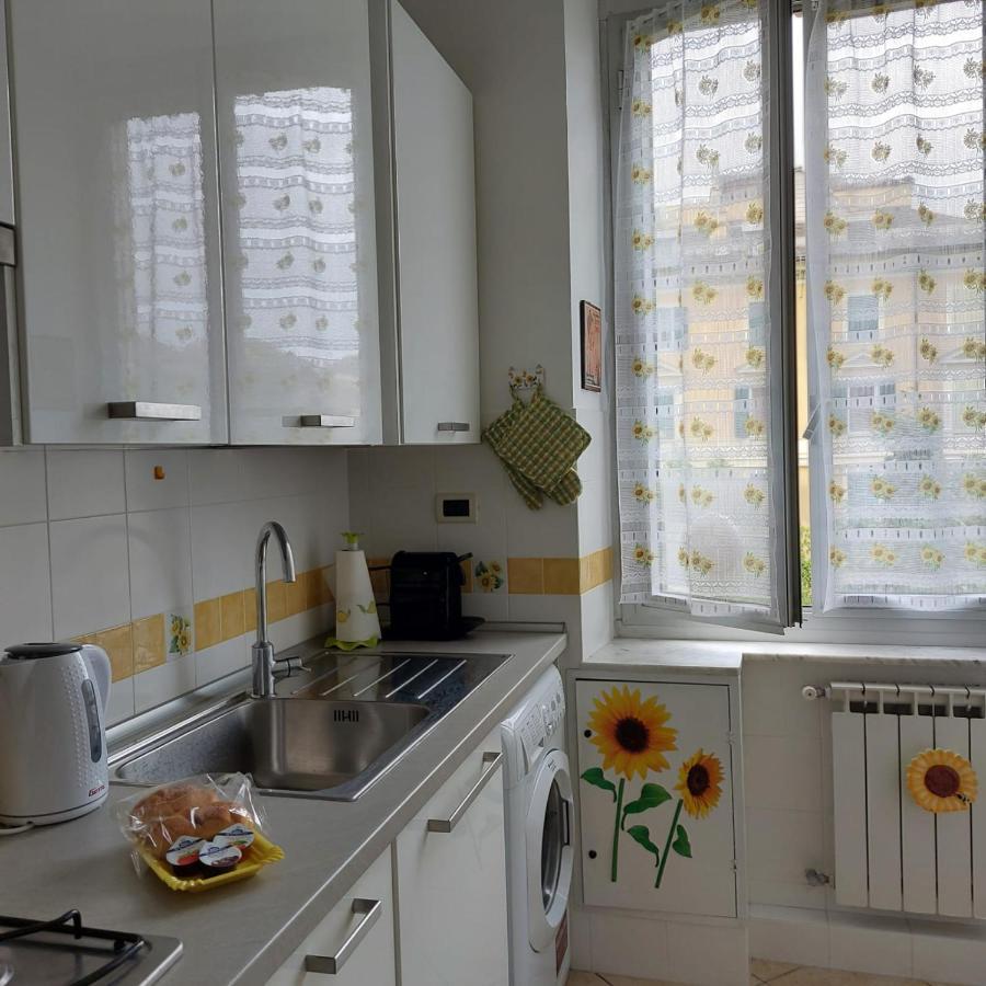 La Casa Dei Girasoli Genoa Bagian luar foto