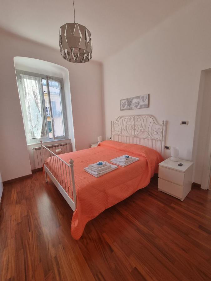 La Casa Dei Girasoli Genoa Bagian luar foto